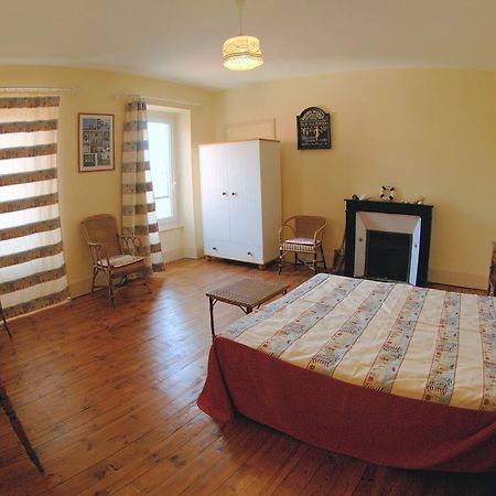 La Maison De Mariecamille Hotel Saint-Germain-Lembron Екстериор снимка