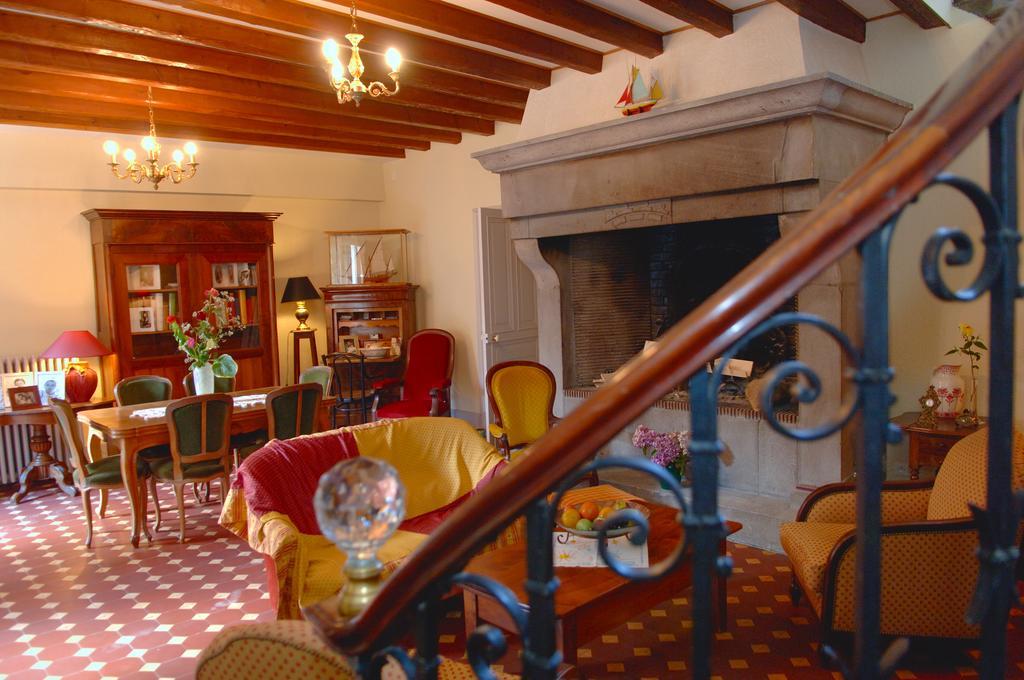 La Maison De Mariecamille Hotel Saint-Germain-Lembron Екстериор снимка